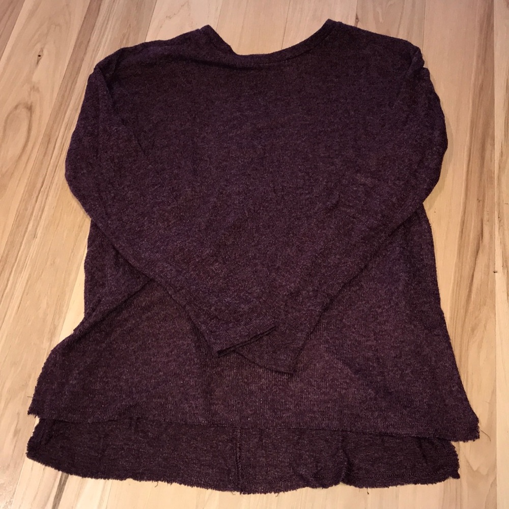 maroon sweater